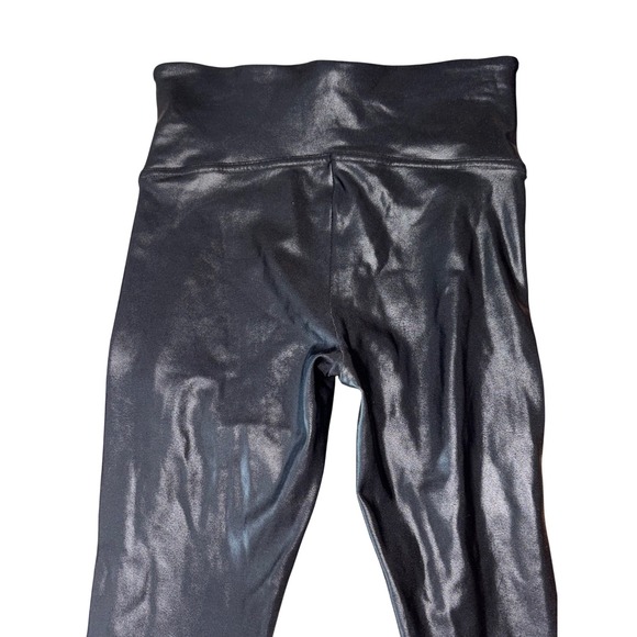 Spanx Faux Leather Leggings with Side Stripes size M Excellent condition! - Picture 3 of 7